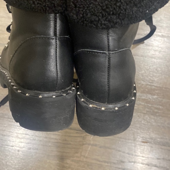 Steve Madden Receptive Boot - Picture 5 of 6